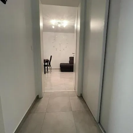 Apartament Coresi Promenada Coresi Apartment *